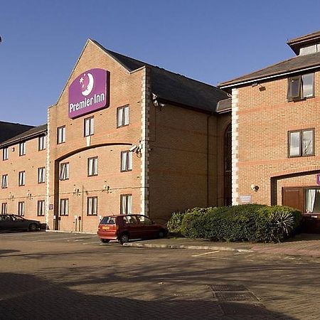Premier Inn Guildford North - A3 Exterior foto
